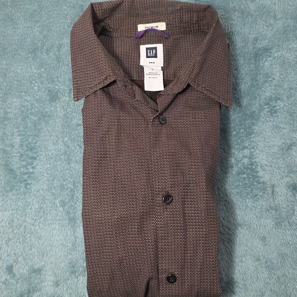 GAP Premium Men's Casual Brown Button-Down Shirt